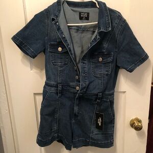 Refuge Denim Short Sleeve Romper, new with tags, size medium, Summer is coming!